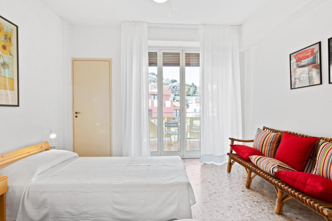 Aci Castello Seaview Apartment With Parking מראה חיצוני תמונה